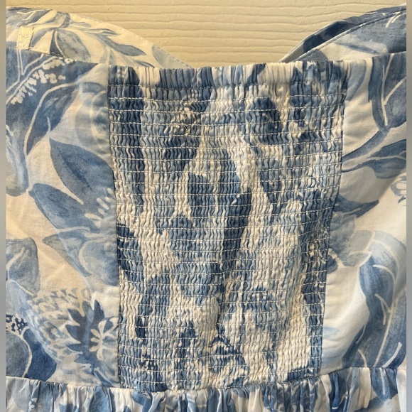 White House Black Market Strapless Dress - Picture 2 of 5